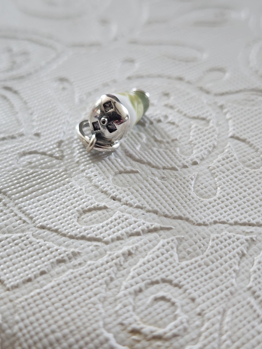 Pandora - Picture 6 of 7